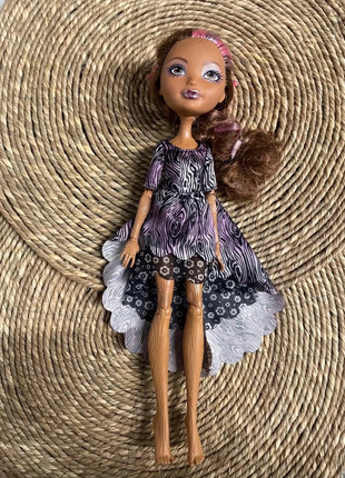 Raven queen legacy day ever after high eah doll pop - Vinted