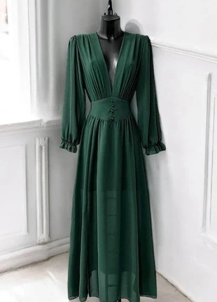 Robe longue verte taille M, marque: Boutique Parisienne, état: Très bon état, taille: M / 38 / 10, 35,00 €, 37,45 € Protection acheteurs (Pro) incluse
