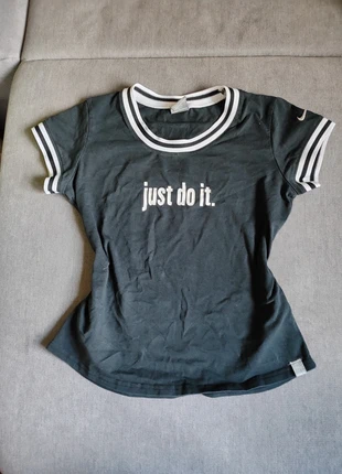 90s Nike Vintage Ringer Tee M/L, marke: Nike, zustand: Sehr gut, größe: M / 38 / 10, 35,00 €, 36,95 € inklusive Vinted-Käuferschutz