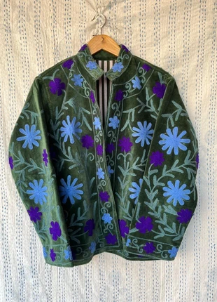 Veste vintage velours fait main, brand: Vintage Dressing, condizioni: Nuovo con cartellino, taglia: M / IT 42 / EU 38, €80.00, €84.70 include la Protezione acquisti