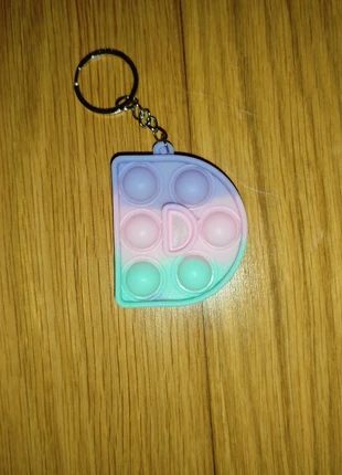 Pop it porte-clef lettre D, brand: POP IT, condition: Very good, €1.00, €1.75 includes Buyer Protection