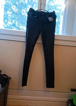 Bizzbee slim noir T36 – Pantalon ajusté, look tendance, marca: Bizzbee, estado: Muito bom, tamanho: S, €6.00, €7.00 inclui Proteção do Comprador