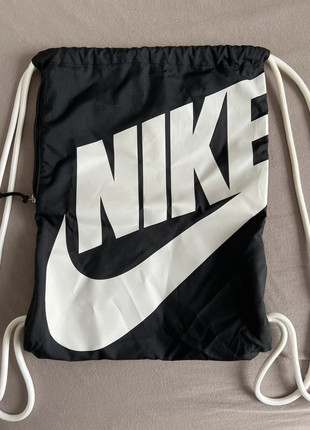 Nike Turnbeutel, marque: Nike, état: Bon état, 7,00 €, 8,05 € Protection acheteurs incluse