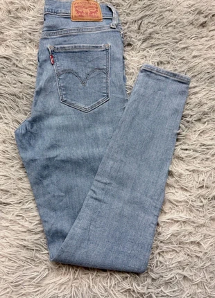 Jean super skinny taille haute bleu clair women femme Levi’s W25 x L28 JLM381, marque: Levi's, état: Très bon état, taille: XS / 34 / 6, 17,50 €, 19,08 € Protection acheteurs (Pro) incluse