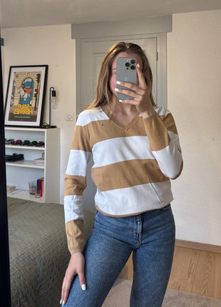 Pull femme Tommy Hilfiger, col V, beige et blanc, taille M, en excellent état., brand: Tommy Hilfiger, condition: Very good, size: M / 38 / 10, 24.80 €, 26.74 € includes Buyer Protection