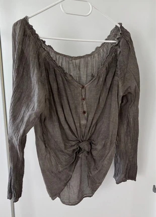 Luftige grün-graue Bluse mit Knopfleiste | One Size, marke: Sonstiges, zustand: Gut, größe: Einheitsgröße, 3,00 €, 3,35 € inklusive Vinted-Käuferschutz