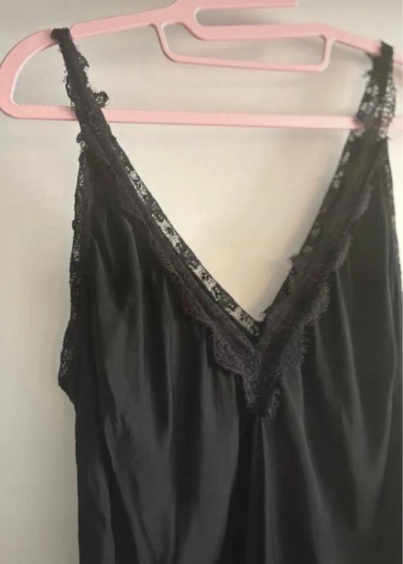 Débardeur Sexy en Satin Noir - Taille 38 - photo numéro 2