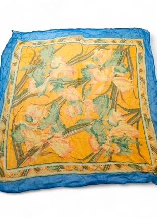 Grand foulard carré fleurs jaunes & bordure bleue • 90×90 cm • 100% viscose, condition: Very good, €2.80, €3.64 includes Buyer Protection Pro