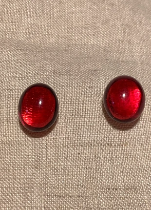 Cherry earrings, merk: CHERRY, staat: Heel goed, € 2,00, € 2,80 inclusief Kopersbescherming