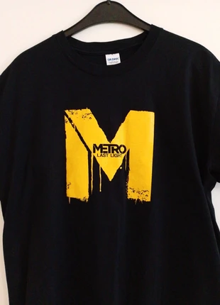 Metro: Last Light Survival Horror Shooter Video Game T-Shirt, marke: Gildan, zustand: Neu, größe: L, 13,00 €, 13,85 € inklusive Vinted-Käuferschutz