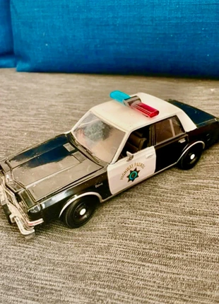 Voiture de collection police, marke: Highway, zustand: Sehr gut, größe: Einheitsgröße, 40,00 €, 42,70 € inklusive Vinted-Käuferschutz