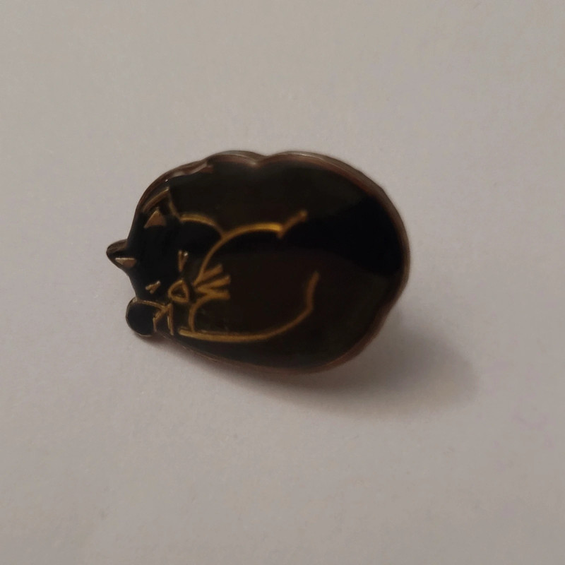 Pin's chat peinture animalier émaillée vintage M 1