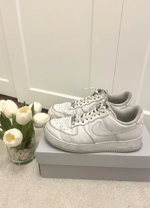 AF1 air force one white size 42, marque: Nike, état: Satisfaisant, taille: 42, 30,00 €, 32,20 € Protection acheteurs incluse