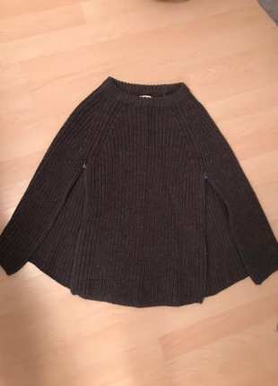 Cape poncho en laine GAP, merk: GAP, staat: Heel goed, maat: S / 36 / 8, € 25,00, € 26,95 inclusief Kopersbescherming