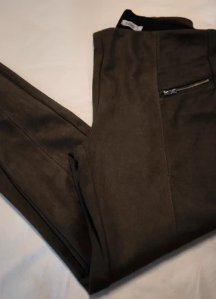 Pantalon skinny effet daim kaki femme Gémo L très bon état, brand: Gémo, condition: Very good, size: L / 40 / 12, €5.00, €5.95 includes Buyer Protection