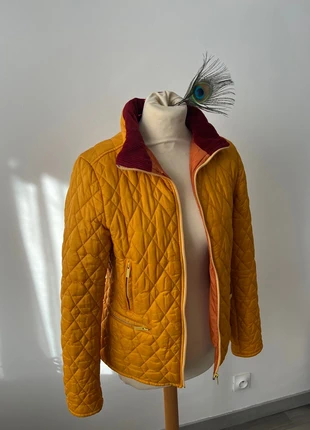 Sublime veste chaude Burberry en jaune ocre et rouge foncé, taille S, marca: Burberry, estado: Bom, tamanho: S / 36 / 8, €200.00, €210.70 inclui Proteção do Comprador