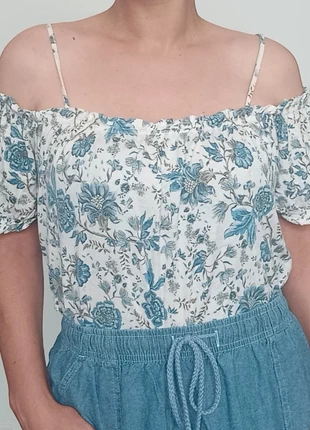 Blouse épaules nues fleurie taille xl, marque: H&M, état: Très bon état, taille: XL / 42 / 14, 6,00 €, 7,00 € Protection acheteurs (Pro) incluse