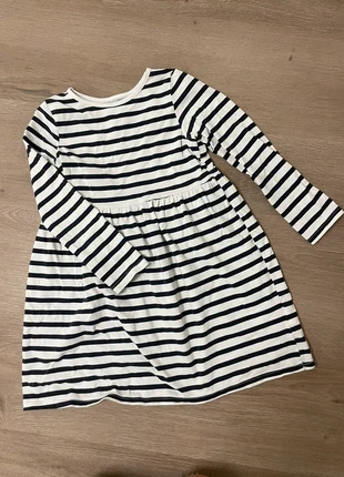 H&M 110/116 Langarmkleid, marque: H&M, état: Très bon état, taille: 6 ans / 116 cm, 3,00 €, 3,85 € Protection acheteurs incluse