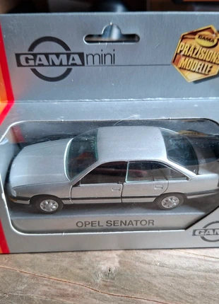 1:43 Opel Senator, merk: Opel, staat: Heel goed, maat: Prematuur, tot 44 cm, € 6,00, € 7,00 inclusief Kopersbescherming