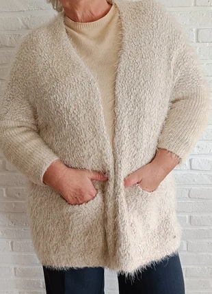 Cremekleurige trui van Groggy By JBC, merk: Groggy, staat: Heel goed, maat: M / 38 / 10, € 4,00, € 4,90 inclusief Kopersbescherming