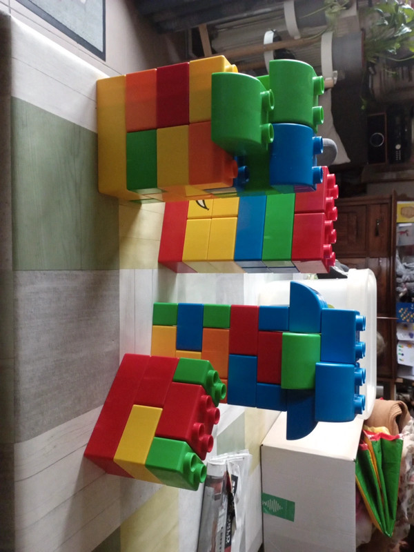 afdrijven Succes rechtdoor Doos Lego blokken leeftijd 1-3 jaar quatro - Vinted