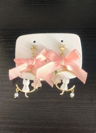 paires boucles oreilles noeuds rose chat fleurs perles, condition: Very good, €6.90, €7.95 includes Buyer Protection Pro