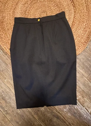 Magnifique Jupe Vintage crayon Chanel T36 38  anthracite en  laine douce doublure soie, brand: Chanel, condizioni: Ottime, taglia: M / IT 42 / EU 38, €185.00, €194.95 include la Protezione acquisti Pro