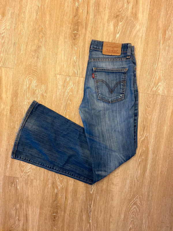 Levis 10529 Bootcut Jeans