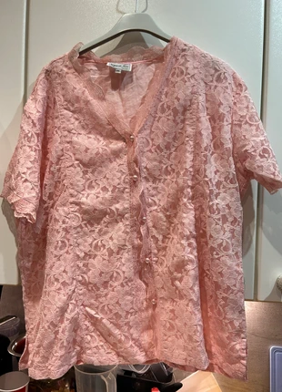 Magnifique blouse dentelle t 48 bac 114, marque: Sergio di Fiori, état: Très bon état, taille: 4XL / 48 / 20, 9,00 €, 10,15 € Protection acheteurs incluse