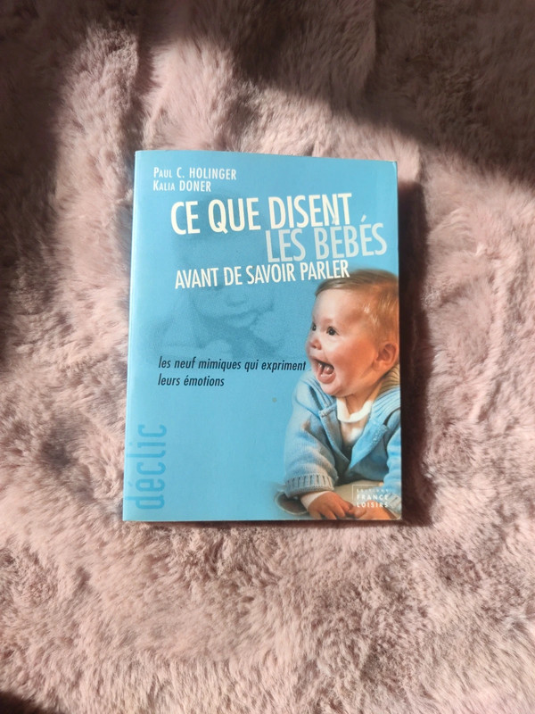 Ce que les bébés disent avant de savoir parler