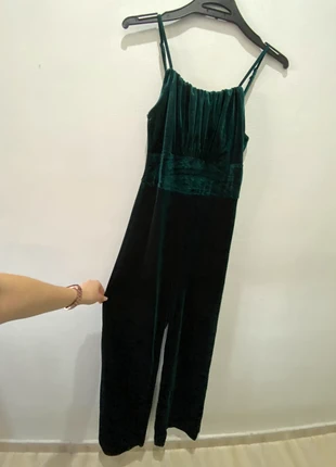 Mono largo verde terciopelo | Combinaison en velours vert, marque: Shein, état: Neuf sans étiquette, taille: M / 38 / 10, 10,00 €, 11,20 € Protection acheteurs incluse