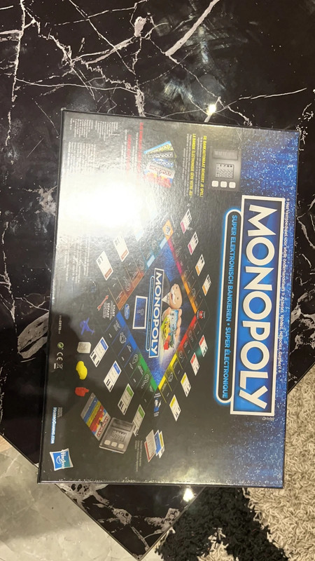 Monopoly électronique neuf sous plastique jamais ouvert
