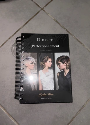 Livre Raphaël Perrier apprentissage coiffure, brand: Raphaël Perrier, condition: New with tags, €25.00, €26.95 includes Buyer Protection