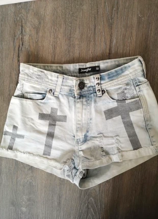 Short en jean taille haute Jennyfer, marque: Jennyfer, état: Bon état, taille: XXS / 32 / 4, 5,00 €, 5,95 € Protection acheteurs incluse