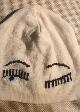 Cappello Flirting Chiara Ferragni, merk: Chiara Ferragni, staat: Heel goed, maat: Universele maat, € 10,00, € 11,20 inclusief Kopersbescherming