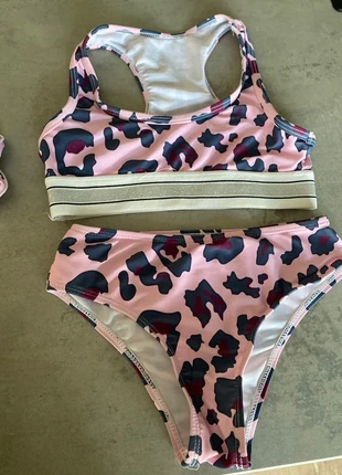 Panter bikini SHEIN, marque: Shein, état: Bon état, taille: 9 ans / 134 cm, 2,50 €, 3,33 € Protection acheteurs incluse