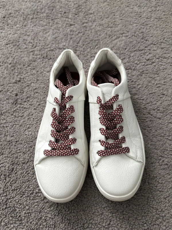 White Ichi sneakers 1