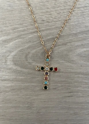 Collier chaîne argentée avec pendentif croix élégante style gothique, brand: y2k, condition: New without tags, €8.00, €9.10 includes Buyer Protection