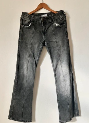 Bershka Black Bootcut Jeans EUR 44, brand: Bershka, condizioni: Nuovo senza cartellino, taglia: L / IT 44 / EU 40, €15.00, €16.45 include la Protezione acquisti