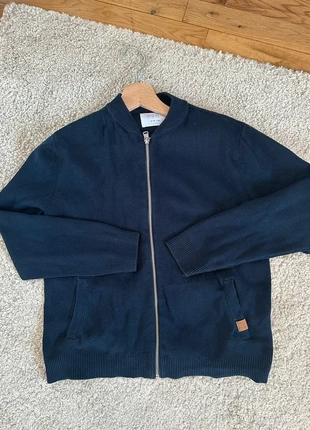 Gilet bleu marine zippé ZARA – Garçon 11-12 ans (152 cm), marque: Zara, état: Très bon état, taille: 12 ans / 152 cm, 3,00 €, 3,85 € Protection acheteurs incluse