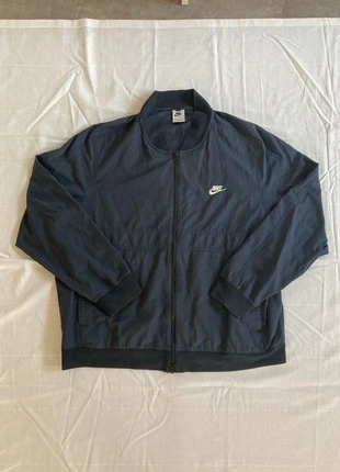 Nike vintage windbreaker jacket, marque: Nike, état: Très bon état, taille: XXL, 25,00 €, 26,95 € Protection acheteurs incluse