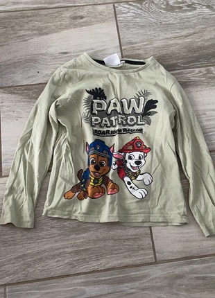 T shirt patpatrouille , brand: Paw Patrol, condizioni: Ottime, taglia: 8 anni / 128 cm, €2.00, €2.80 include la Protezione acquisti