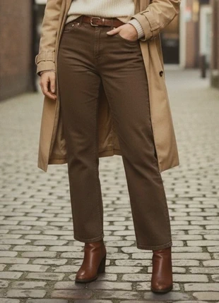 Jeans Marroni Stradivarius - Taglia 40 - Vestibilità Moderna e Comoda!, merk: Stradivarius, staat: Heel goed, maat: L / 40 / 12, € 18,00, € 19,60 inclusief Kopersbescherming