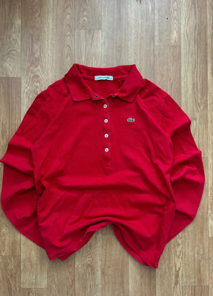 Polo Lacoste rouge vintage – manches longues – logo brodé – taille S/M, marke: Lacoste, zustand: Sehr gut, größe: M, 13,00 €, 14,35 € inklusive Vinted-Käuferschutz