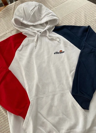 Sweat à capuche, merk: Ellesse, staat: Heel goed, maat: M, € 15,00, € 16,45 inclusief Kopersbescherming