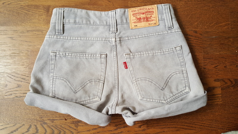 LEVI'S Short taille haute vintage jean gris rayé 5