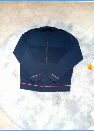 Zip bleu foncé tommy Hilfiger pour homme taille XXL en très bon état, marke: Tommy Hilfiger, zustand: Sehr gut, größe: XXL, 25,00 €, 26,95 € beinhaltet Vinted-Käuferschutz Pro