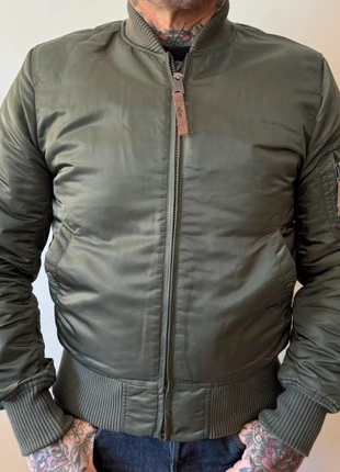 Alpha industries green bomber, brand: Alpha Industries, condition: New without tags, size: M, €55.00, €58.45 includes Buyer Protection