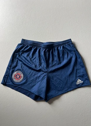 Short de sport Adidas logo brodé - Femme M, marque: adidas, état: Très bon état, taille: M / 38 / 10, 8,90 €, 10,05 € Protection acheteurs incluse