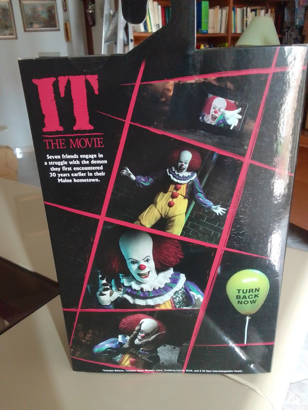 Action figure Pennywise NECA versione 2 dal film "It" 4